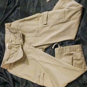 Coldwater Creek Natural Fit Khaki Capri Pants Size 4